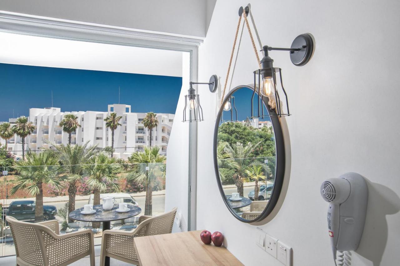 Bohemian Gardens Hotel Protaras Exterior foto